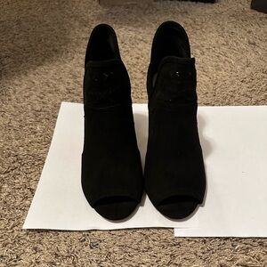 Women’s dress sandals